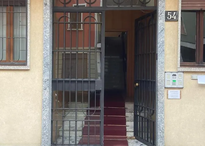 Xenia Apartments - Fashion Week Studio near Navigli